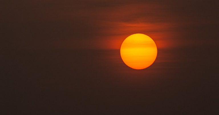 Hur Många Ljusminuter är Det Till Solen