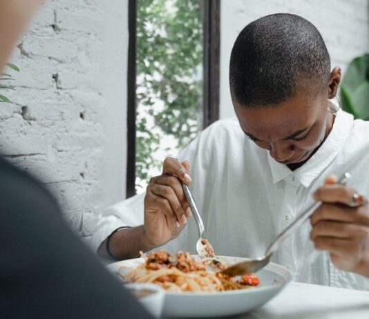 Fläckborttagning – Så får du bort vin, blod, fett och svett-fläckar! fläckborttagning