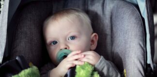 När byter man bilbarnstol? Från babyskydd till bälteskudde! när byter man bilbarnstol