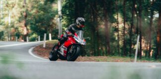 Vad är snabbast, bil eller motorcykel? Det enkla svaret! vad är snabbast bil eller motorcykel