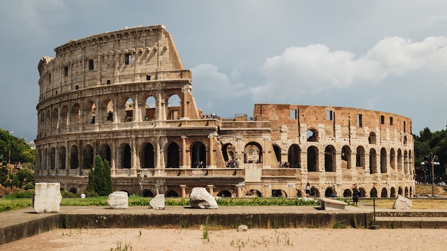 colosseum med barn i rom